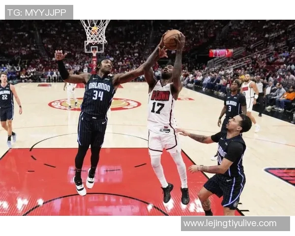 巴特勒表现抢眼18投7中斩获23分11篮板其中7个前场板助力球队胜利