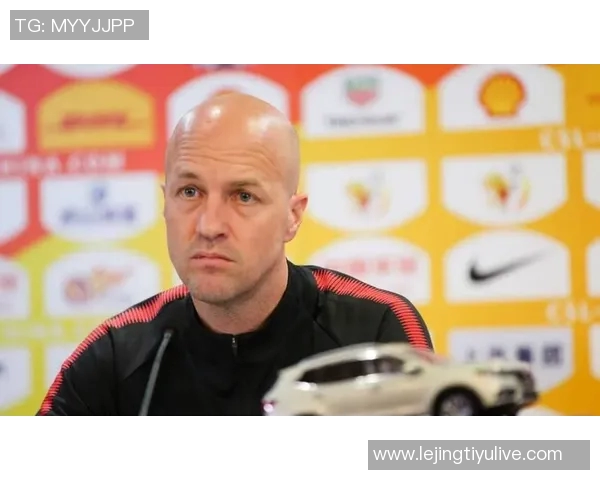 小克鲁伊夫谈离开巴萨原因及在中国执教三年的快乐经历